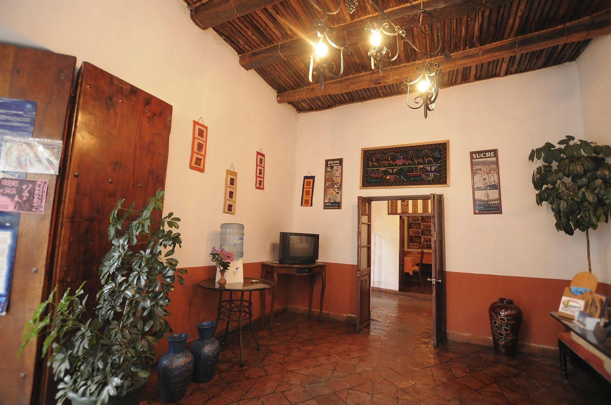 Hostal Recoleta Sur Сукре Экстерьер фото